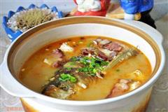 冻豆腐腊肉炖鲢鱼头的热量