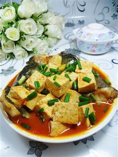 豆腐煮鱼头