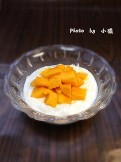 芒果粒酸奶