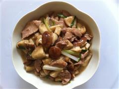 鲜香菇炒肉片