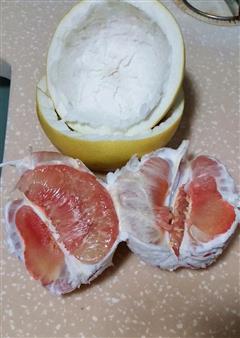 巧剥柚子