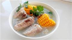 清炖玉米排骨汤