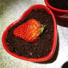 盆栽草莓酸奶的热量