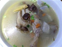茶树菇芋艿老鸭汤