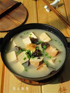 黑木耳炖冻豆腐的热量