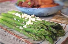 蒜蓉芦笋