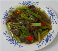 香芹牛肉丝