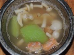 佛手瓜虾头油香菇汤