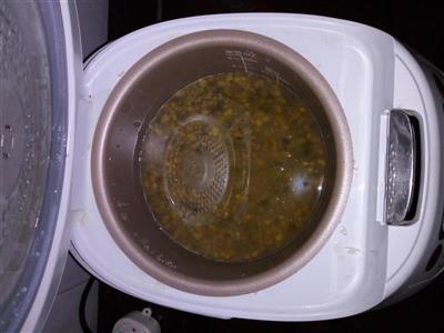 电饭锅绿豆汤