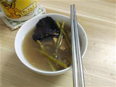灵芝石斛猪骨汤