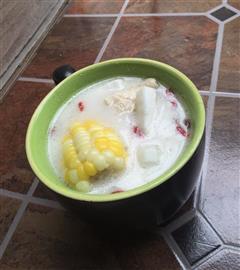 椰子汁玉米鸡汤