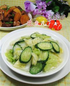 青瓜炒圆白菜