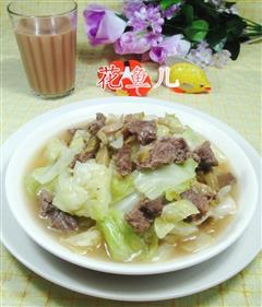 榨菜丝牛肉炒圆白菜