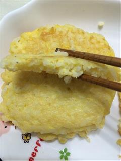 米饭鸡蛋饼的热量