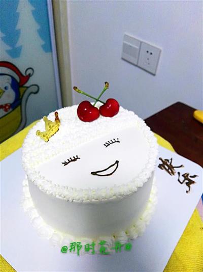 笑脸生日蛋糕