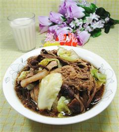 茶树菇圆白菜炖大排