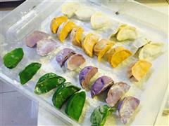 彩色蔬菜饺子