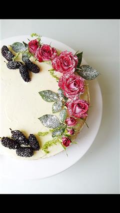 美貌榴莲裸蛋糕