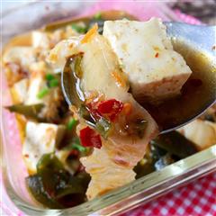 泡菜海带豆腐汤
