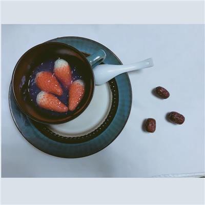 草莓燕窝