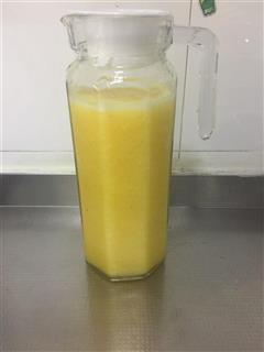 菠萝橙子果汁