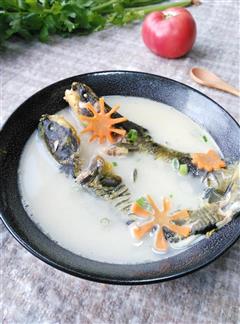 奶白黄颡鱼汤