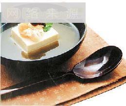 凤菇豆腐汤