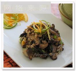 蘑菇香菜烩杂粮饭