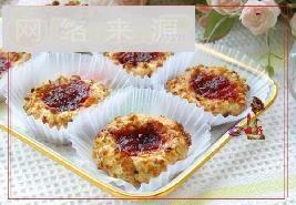 核桃草莓酱酥饼