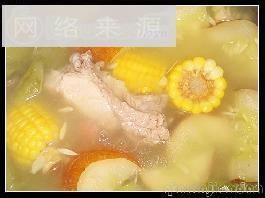 老黄瓜玉米排骨汤