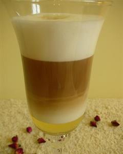 牛奶蜂蜜咖啡-Cafe con leche