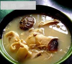 黄芪猴头菇汤