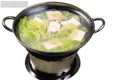 砂锅白菜炖豆腐的热量