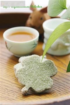 夏日里的绿色清香-抹茶叶形饼
