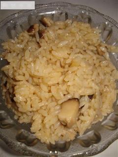 让米饭不单调的-六月鲜香菇米饭