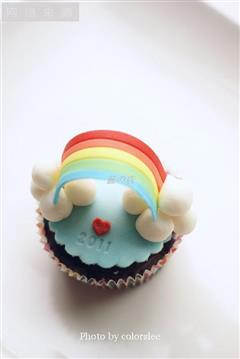 彩虹翻糖杯子蛋糕