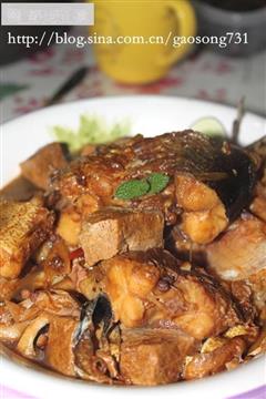 家常菜味美-鲢鱼炖豆腐