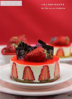 香草慕斯草莓巧克力蛋糕