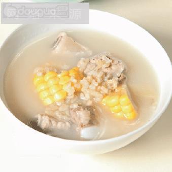 糙米玉米排骨汤