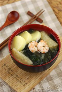 日式鲜虾味增汤的热量