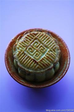 松仁紫薯月饼