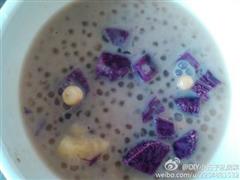 紫薯芡实香蕉西米露