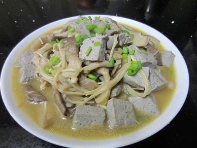 双菇烩豆腐