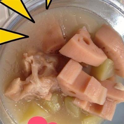 猪脚莲藕莴笋汤