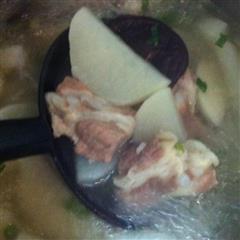 猪骨白萝卜汤