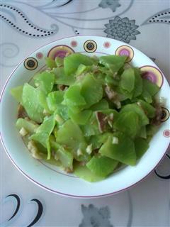 蒜香肉片莴苣