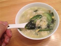 螺旋藻黄瓜疙瘩汤