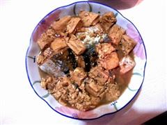 鲅鱼炖豆腐的热量