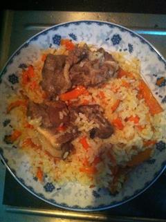 新疆羊肉抓饭的热量