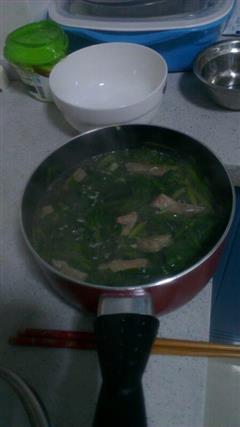 韭菜猪肝汤